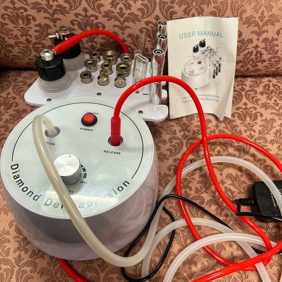 Microdermabrasion Machine - Picture 3 of 5